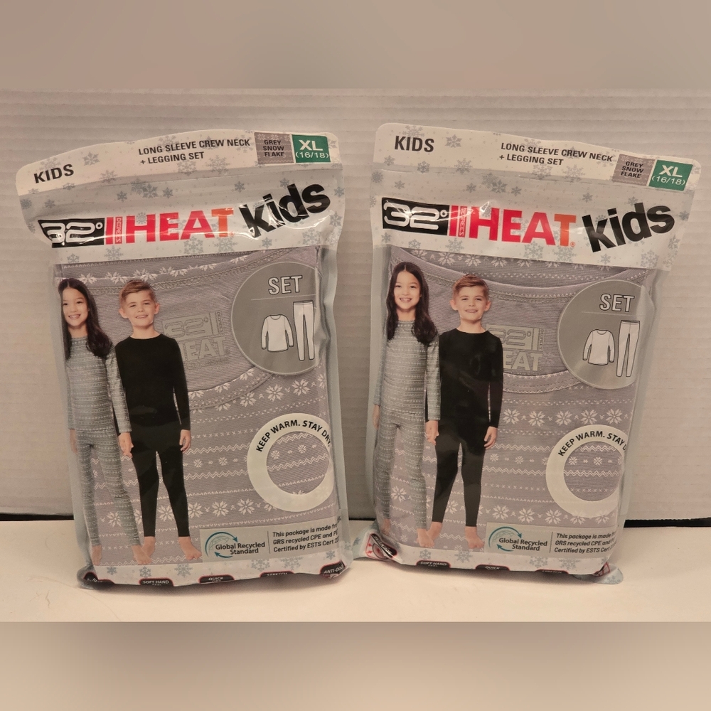 32 Degrees Kids Heat Set in Black in Gray Snowflake Design, 2 Sets